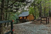 Bronze Bow Cabin By Mountain Oasis | Cozy Cabin in Ellijay