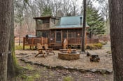 Reeling 'Em Inn by Mountain Oasis | Fightingtown Creekfront