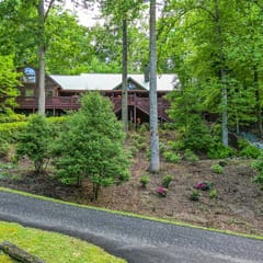 Serenity Lodge by Mountain Oasis | Lodge by Cohutta Wilderness