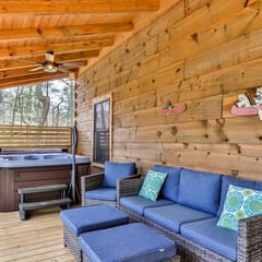 Owl's Roost by Mountain Oasis | Dog-Friendly Cabin in Coosawatte