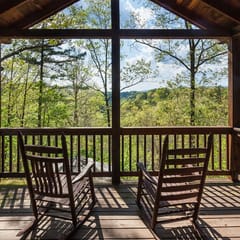 Sarah's Mountain Hideaway by Mountain Oasis | Cozy Cabin