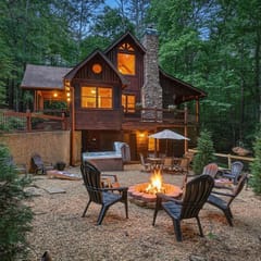 Firefly Ridge by Mountain Oasis / Luxury & Private in Coosawatte