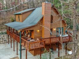 Riverview Hideaway by Mountain Oasis | Dog-Friendly & Riverview - Image 5