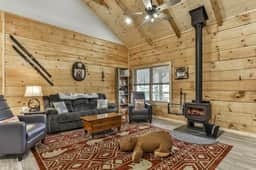 Owl's Roost by Mountain Oasis | Dog-Friendly Cabin in Coosawatte - Image 2