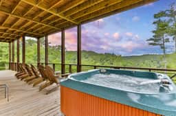 Mountain River Lodge | River View Cabin in Ellijay - Image 4