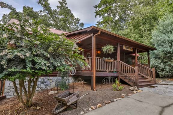 Jagged Owl by Mountain Oasis | Dog-Friendly Coosawattee Cabin - Image 1