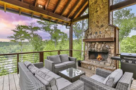Mountain River Lodge | River View Cabin in Ellijay - Image 1