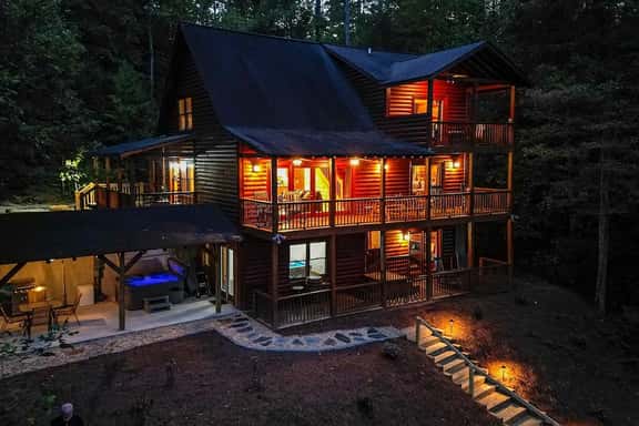 Grand Slam Riverhouse by Mountain Oasis | Riverfront Cabin - Image 1