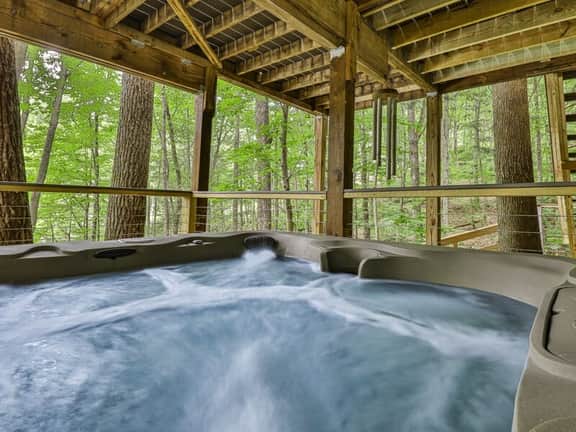 LallyBroch on the Lake by Mountain Oasis | Lakefront Cabin - Image 3