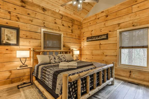 Owl's Roost by Mountain Oasis | Dog-Friendly Cabin in Coosawatte - Image 4