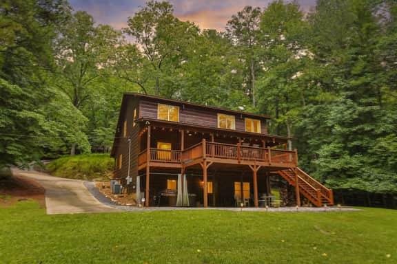Fish Trap Retreat by Mountain Oasis | Riverfront Escape - Image 4