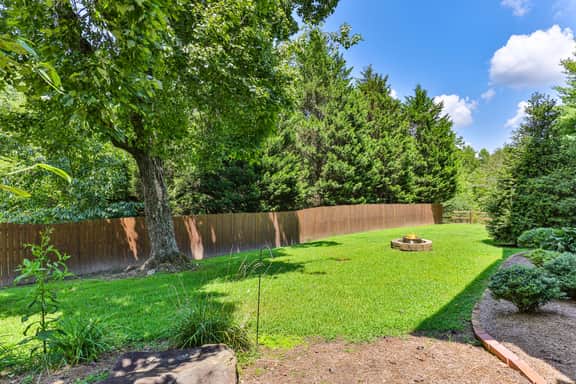 Chestnut Hills Lodge by Mountain Oasis | 4 Private Acres - Fence - Image 3
