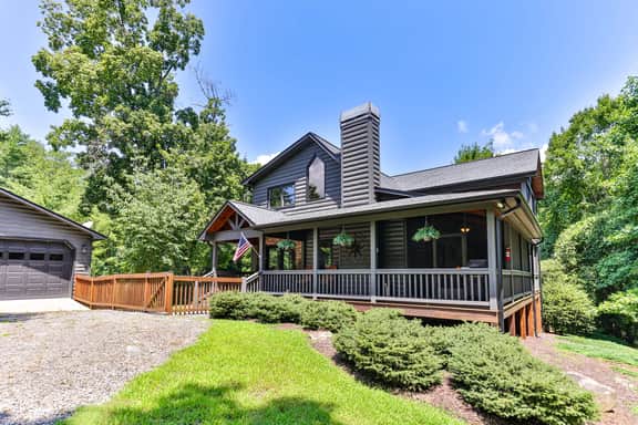 Chestnut Hills Lodge by Mountain Oasis | 4 Private Acres - Fence - Image 2